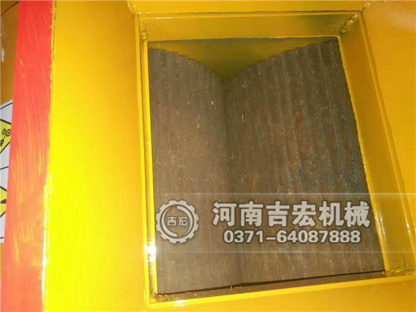 齿辊破碎机厂家哪家好？认准E尊国际机械,品质有保障！