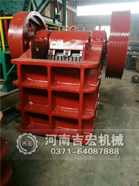 煤块颚式破碎机工作原理及性能优势简介