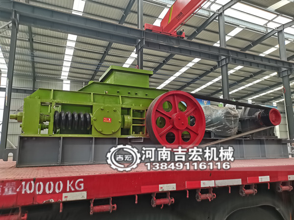 高效低耗：双齿辊破碎机在玻璃钢回收中的性能优势！